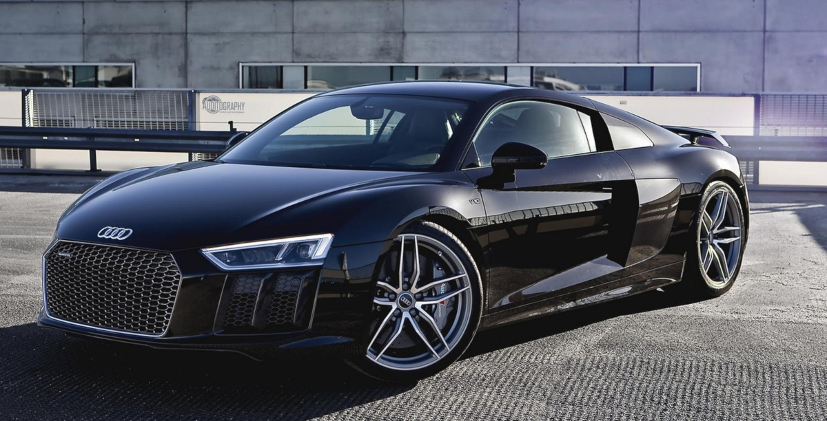Mythos Black 2015 Audi r8 