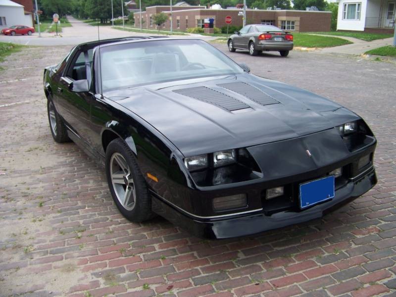 Black 1985 GM Chevrolet Camaro 